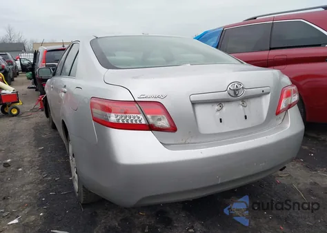 2010 Toyota Camry Le z USA, uszkodzony, nr VIN 4T1BF3EK9AU094047